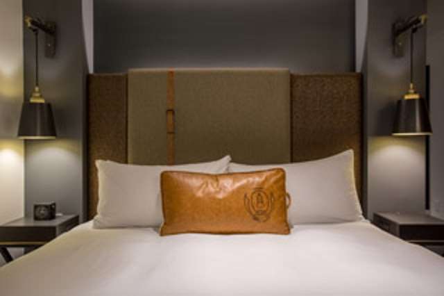 The George, By Valencia Hotel Collection College Station Rum bild