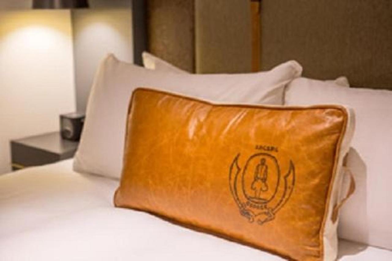 The George, By Valencia Hotel Collection College Station Exteriör bild