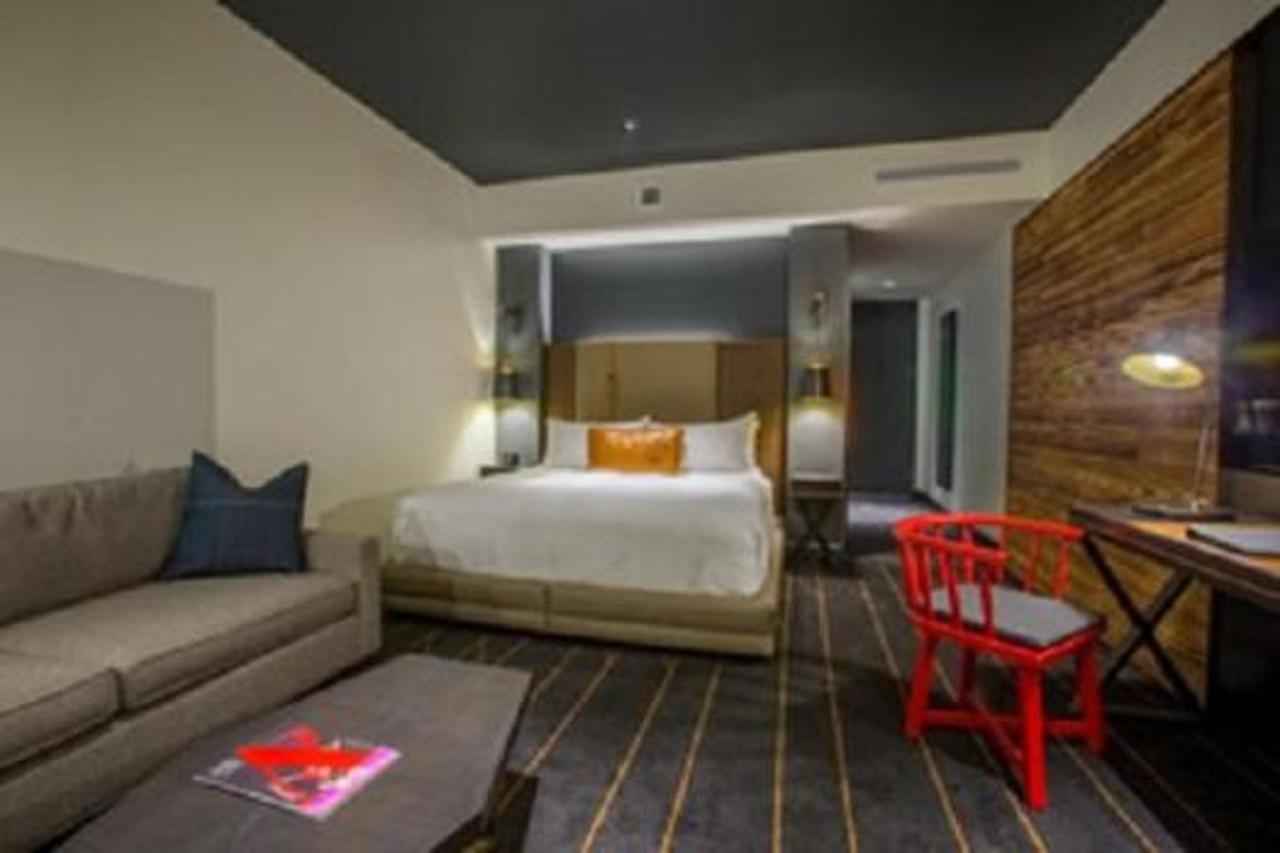 The George, By Valencia Hotel Collection College Station Exteriör bild