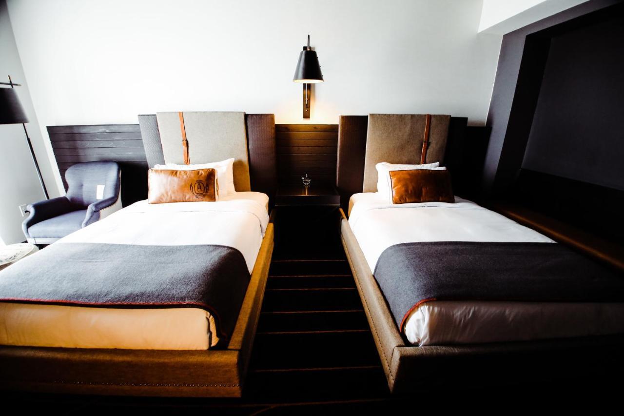 The George, By Valencia Hotel Collection College Station Exteriör bild